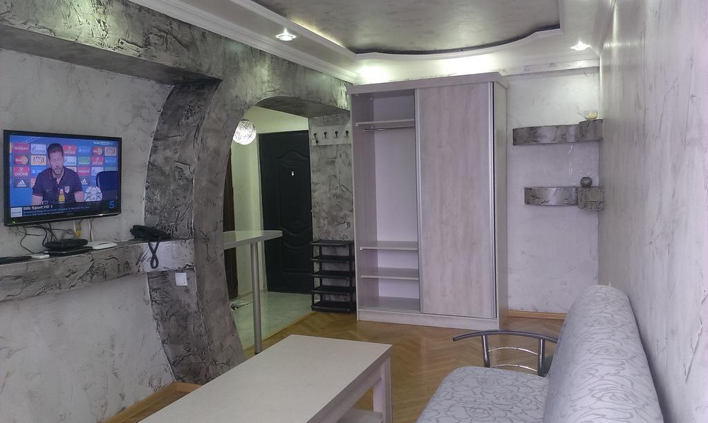 Irakli'S Apartment With Sea View Батуми Екстериор снимка